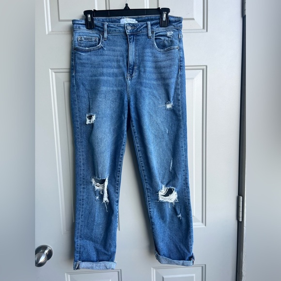 Carly Jean Chrissy Boyfriend Jeans Sz 7 Medium Wash Distressed Cuffed relaxed - Picture 1 of 13